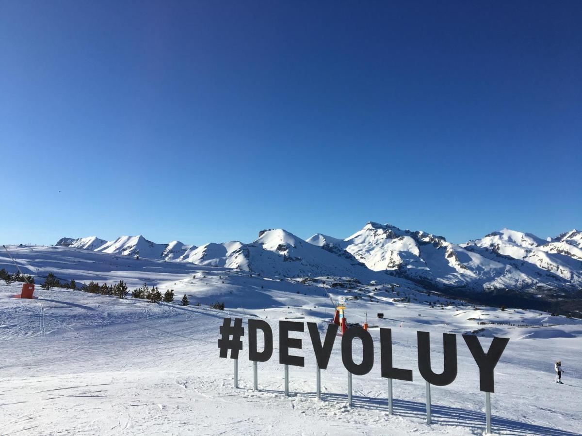 Eden sur les pistes avec vue panoramique sur la vallée La Joue du Loup Exterior foto